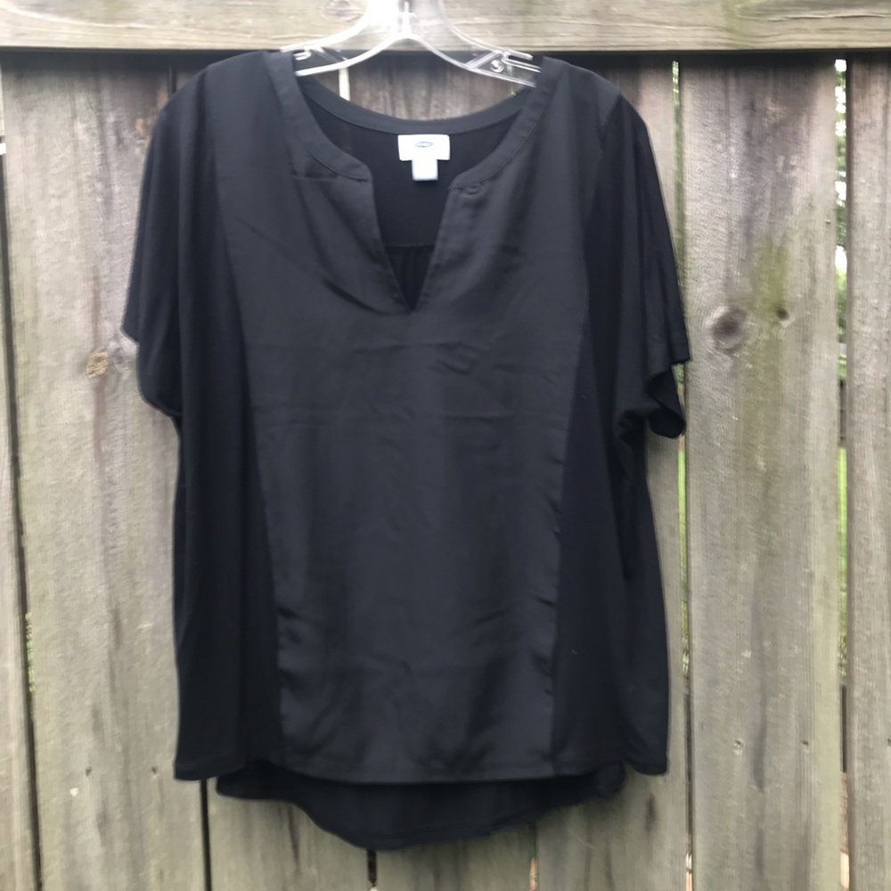 Women’s Old Navy Split Neck Blouse